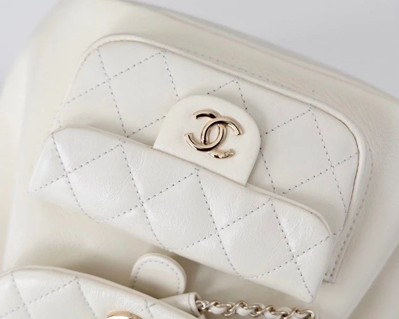 White Backpack Y85442