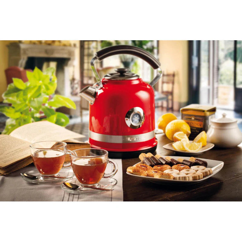 1.7L White Kettle Q47825