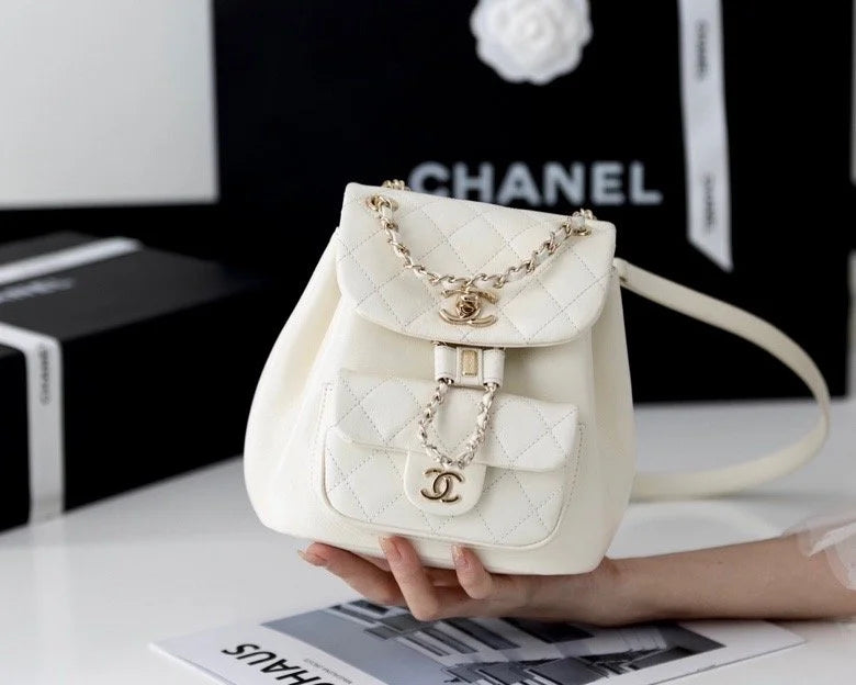 White Backpack Y85442